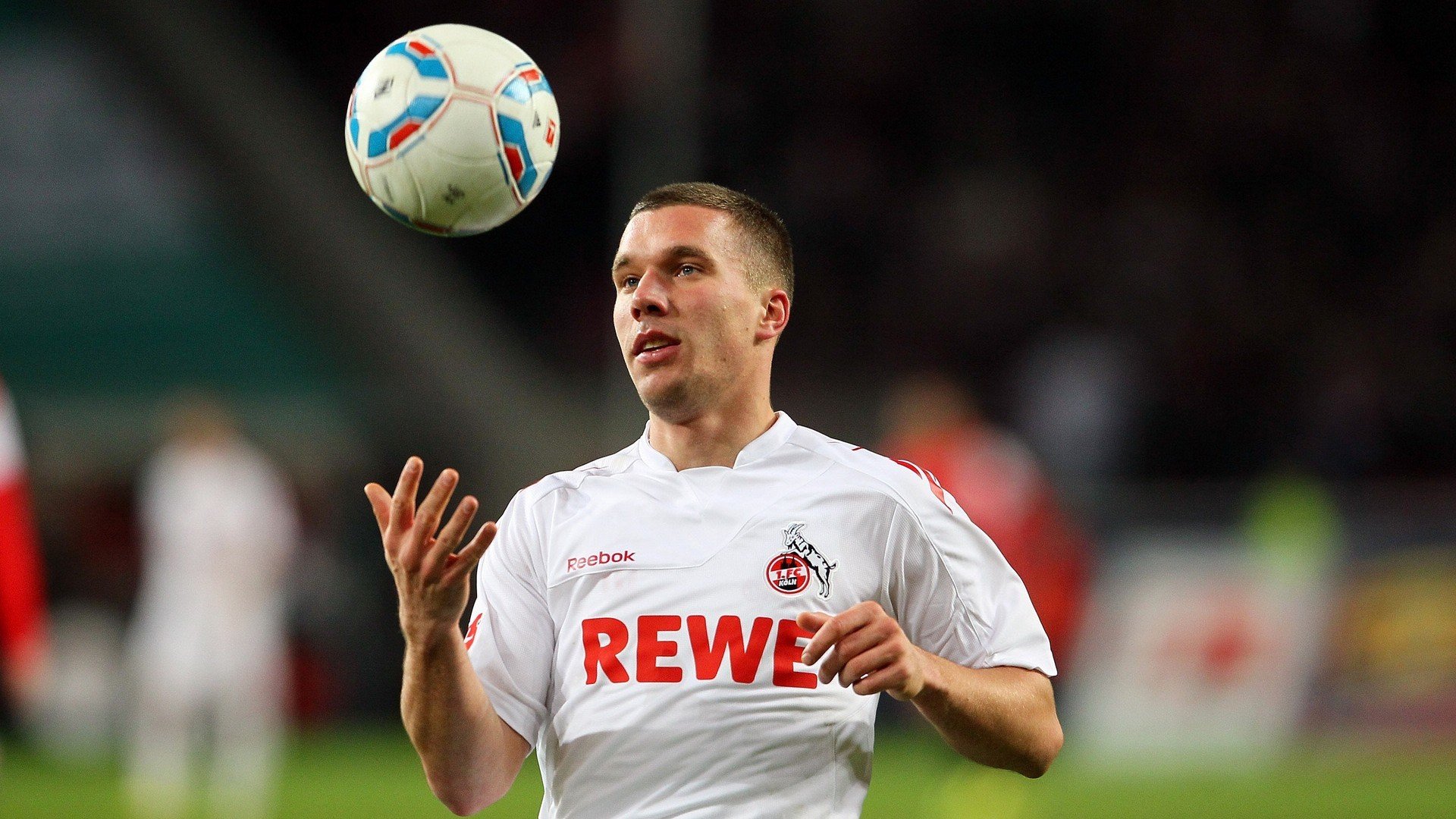 拜仁慕尼黑主场4-0大胜美因茨,豪取六连胜,拜仁慕尼黑vs美因茨