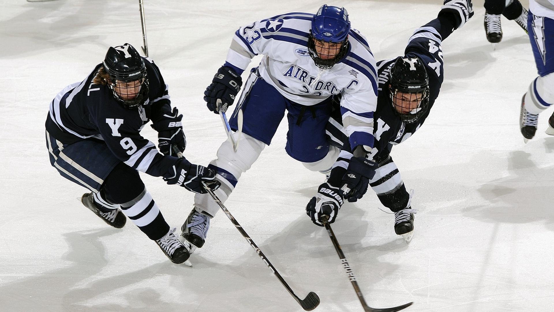 “青训营吸引全国青少年，激发更高水平训练”，青训营百度百科